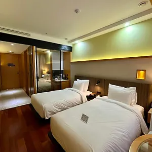 4* Hotel Baymond
