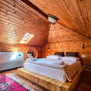 https://silver-hill-hostel.albaniahotels.org