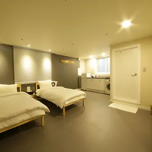  Hostel Familie Station